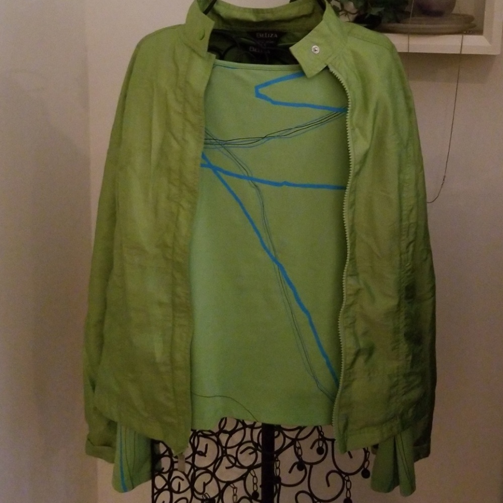 Ladies matching jacket comes with long sleeved top